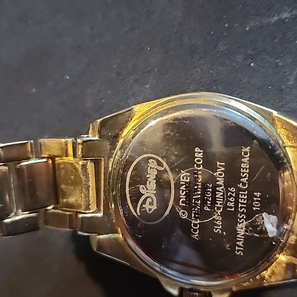 Beauty and the beast watch!! - Picture 4 of 5